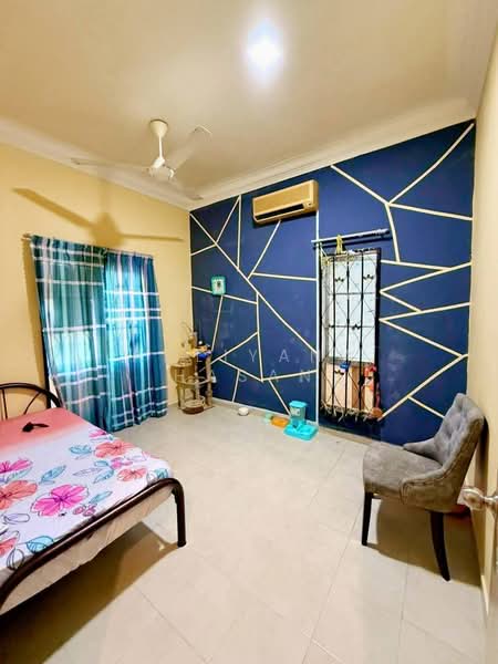 For Sale - Taman Kemuning