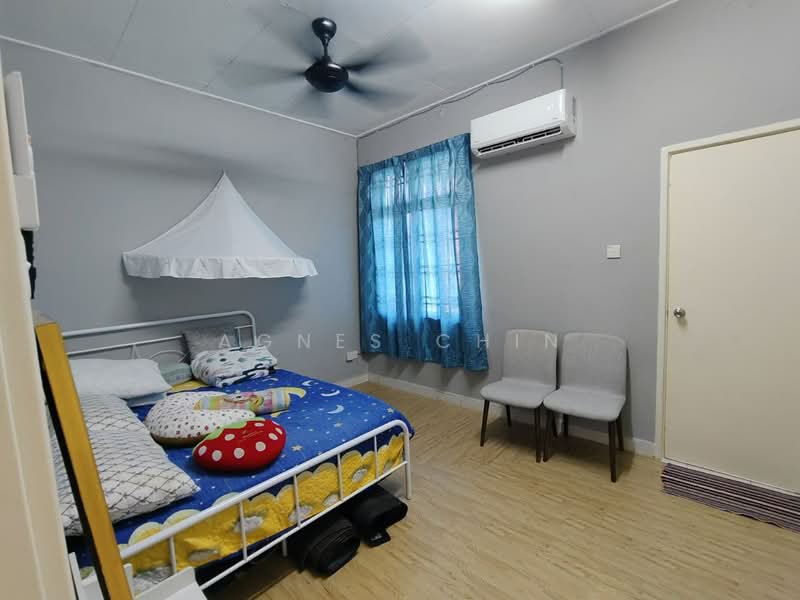 2-storey Terraced House for Sale in Bandar Putra (Kulai) - Agnes Chin - Bedroom - PropertyGuru.com.my