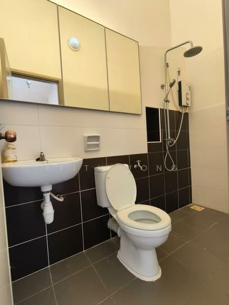2-storey Terraced House for Sale in Taman Setia Indah (Tebrau) - Keith Wong - Bathroom - PropertyGuru.com.my