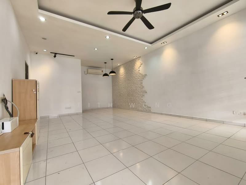 2-storey Terraced House for Sale in Taman Setia Indah (Tebrau) - Keith Wong - Living Room - PropertyGuru.com.my