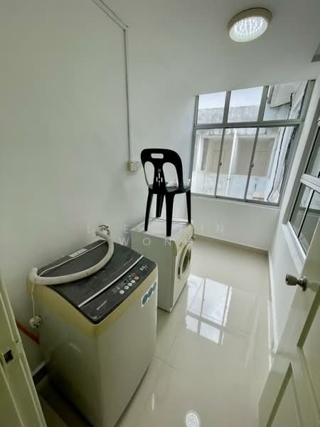 Pangsapuri untuk Dijual di Desa Skudai Apartment - Lee Chin Wong - PropertyGuru.com.my