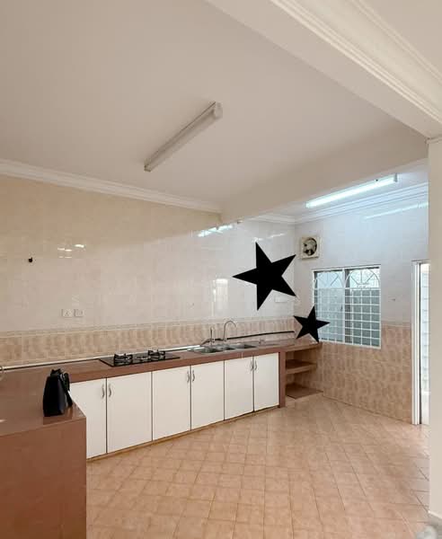 Rumah Teres 2 Tingkat untuk Dijual di Taman Wawasan (Puchong) - Shannon Soo - Kitchen - PropertyGuru.com.my