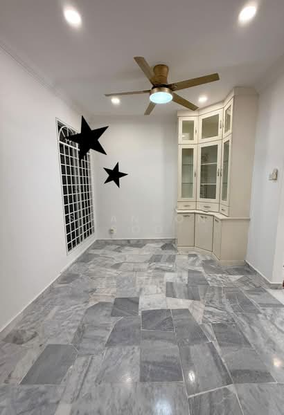 Rumah Teres 2 Tingkat untuk Dijual di Taman Wawasan (Puchong) - Shannon Soo - Living Room - PropertyGuru.com.my