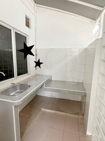 Rumah Teres 2 Tingkat untuk Dijual di Taman Wawasan (Puchong) - Shannon Soo - Kitchen - PropertyGuru.com.my
