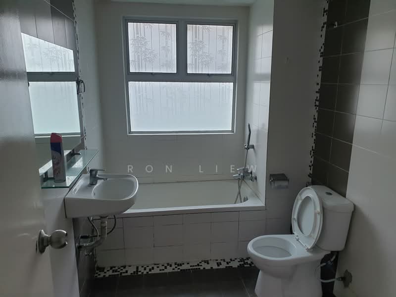Condominium for Sale at Villa Park - Ron Liew - Bathroom - PropertyGuru.com.my