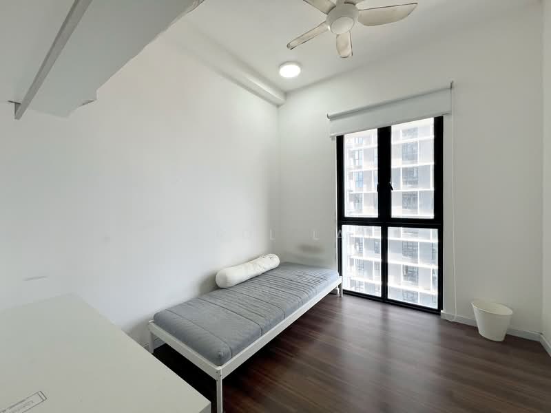 Kondominium untuk Dijual di Vertu Resort - Carol Lau - Bedroom - PropertyGuru.com.my