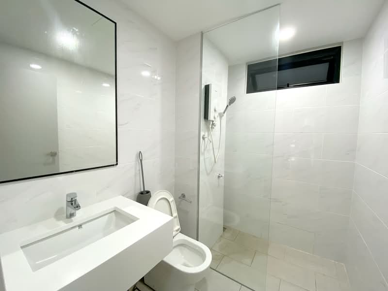 Kondominium untuk Dijual di Vertu Resort - Carol Lau - Bathroom - PropertyGuru.com.my