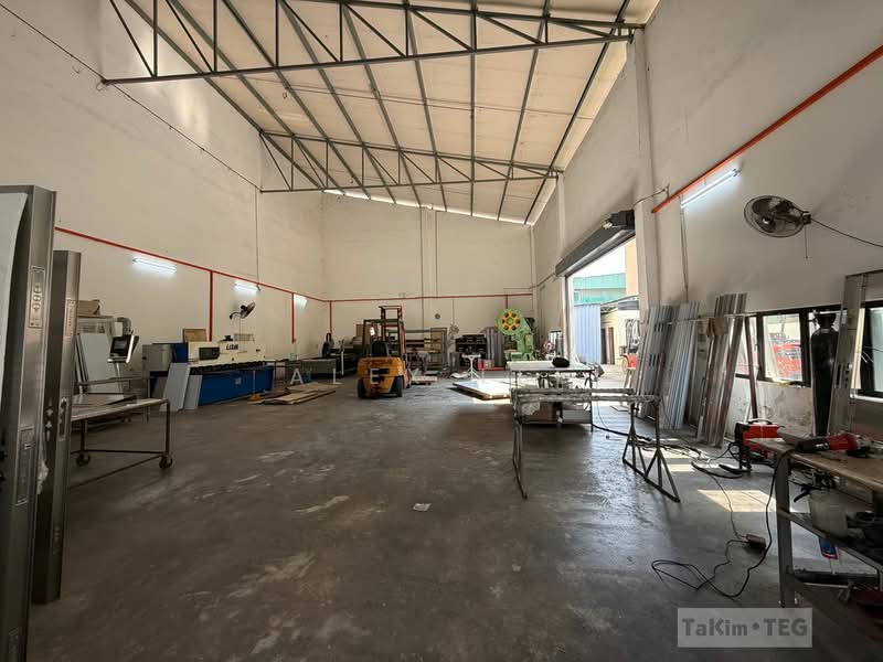 Warehouse for Rent in Kapar (Selangor) - Alex Lee - Interior - PropertyGuru.com.my