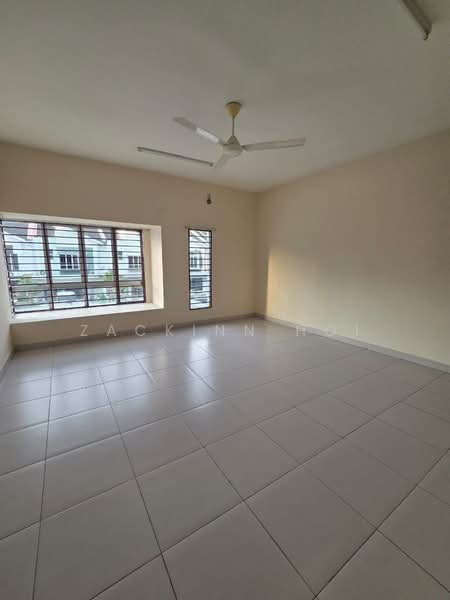 2-storey Terraced House for Rent in Bandar Parklands (Klang) - Zackinn Hoi - Living Room - PropertyGuru.com.my