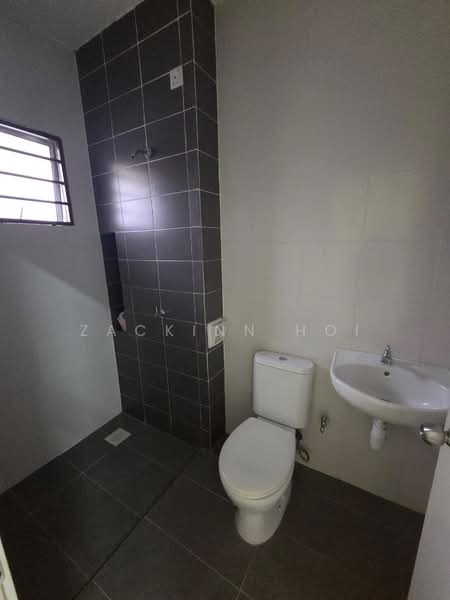 2-storey Terraced House for Rent in Bandar Parklands (Klang) - Zackinn Hoi - Bathroom - PropertyGuru.com.my