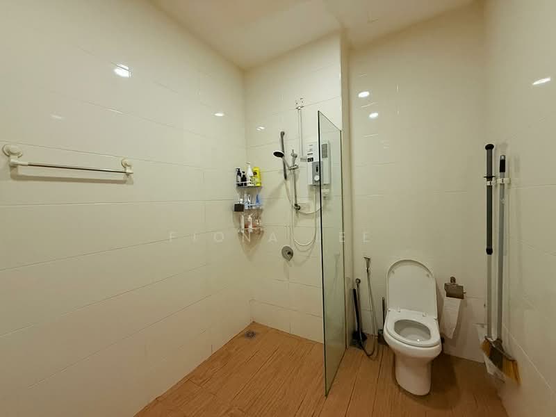 Condominium for Rent at The Parque Residences - Fiona Lee - Bathroom - PropertyGuru.com.my
