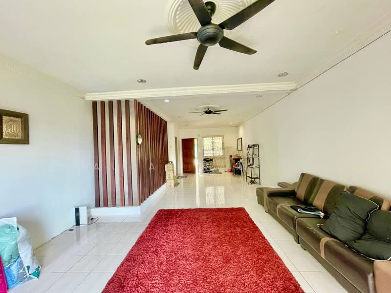 Rumah Teres 3 Tingkat untuk Dijual di Selayang (Selangor) - Fauran Nawawi - Living Room - PropertyGuru.com.my