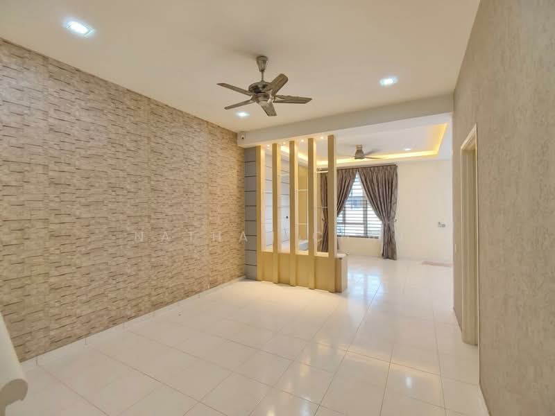 Rumah Teres 2 Tingkat untuk Dijual di Setia Tropika (Johor Bahru) - Nathan Chan - Living Room - PropertyGuru.com.my