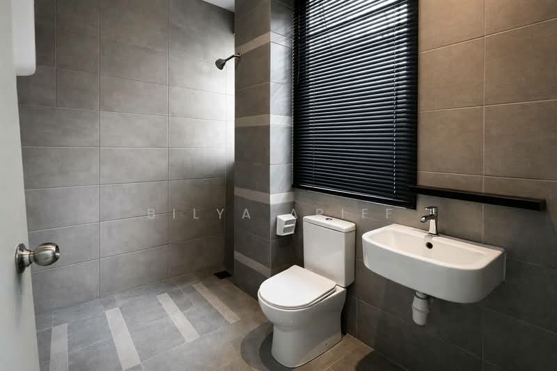 2-storey Terraced House for Sale in Kota Kemuning (Shah Alam) - BILYA ARIFF - Bathroom - PropertyGuru.com.my
