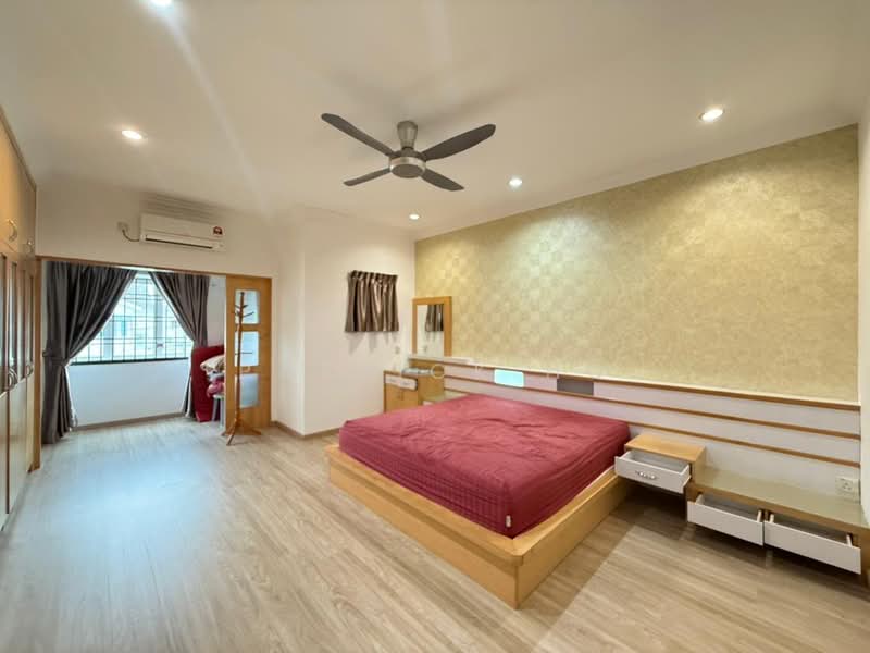 Rumah Teres 2 Tingkat untuk Disewa di Permas Jaya (Johor Bahru) - Patrick Ho - Bedroom - PropertyGuru.com.my