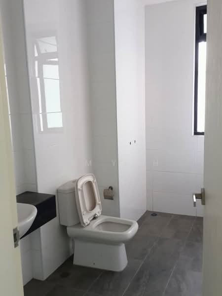 Condominium for Sale at Grace Residence - Sam Yeoh - Bathroom - PropertyGuru.com.my