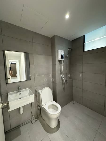 Service Residence for Rent at Vivo Executive Apartment - Cheau Chie Ooi - Bathroom - PropertyGuru.com.my