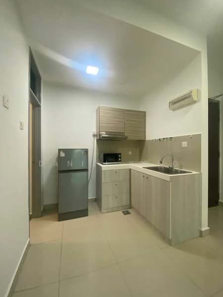 Condominium for Sale at PARC Regency (Residensi Masai) - Daniel Yong - Kitchen - PropertyGuru.com.my