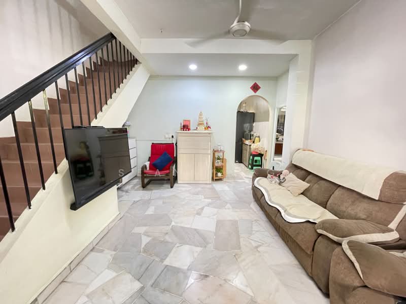 Rumah Teres 2 Tingkat untuk Dijual di Selayang (Selangor) - Sean Yong - Living Room - PropertyGuru.com.my