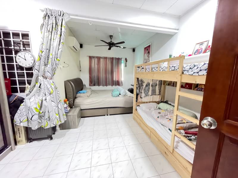 Rumah Teres 2 Tingkat untuk Dijual di Selayang (Selangor) - Sean Yong - Bedroom - PropertyGuru.com.my