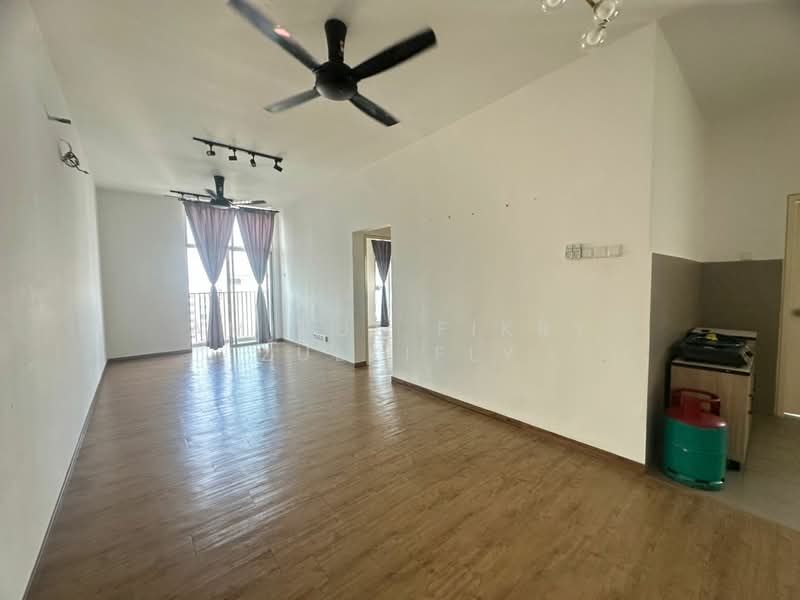 Kondominium untuk Disewa di Lakefront Homes - Amirul Fikry Zulkifly - Living Room - PropertyGuru.com.my