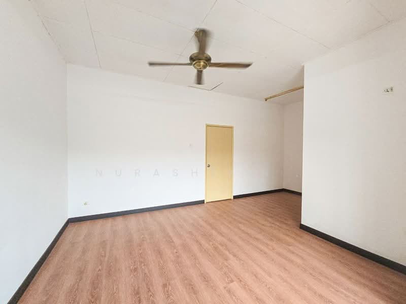 2-storey Terraced House for Sale in Taman Desaria (Nilai) - Nurashekin . - Interior - PropertyGuru.com.my