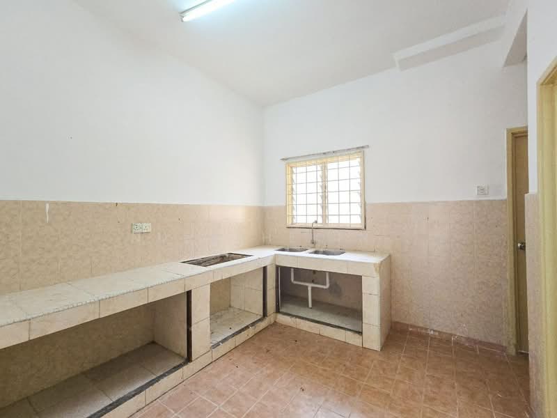 2-storey Terraced House for Sale in Taman Desaria (Nilai) - Nurashekin . - Kitchen - PropertyGuru.com.my