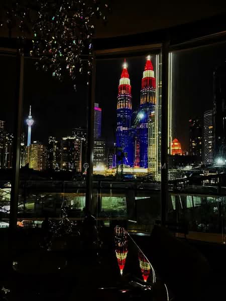 Servis Apartment untuk Disewa di The Oval - Angel Lim - View - PropertyGuru.com.my