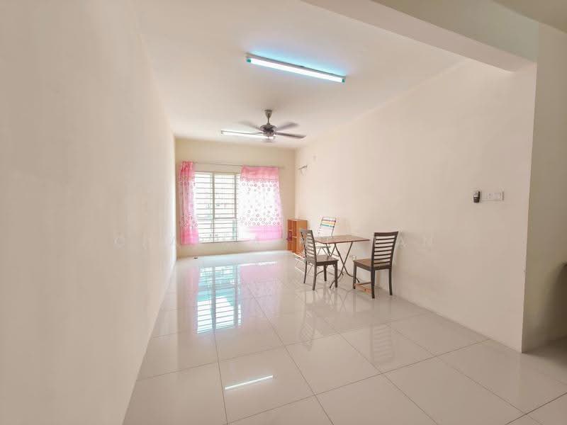 Kediaman Servis untuk Dijual di Imperial Residence - Charmaine Tan - Living Room - PropertyGuru.com.my