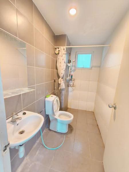 Kediaman Servis untuk Dijual di Imperial Residence - Charmaine Tan - Bathroom - PropertyGuru.com.my