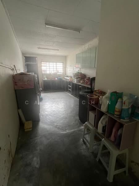 1-storey Terraced House for Sale in Taman Puteri Wangsa (Ulu Tiram) - Cassie Chin - Kitchen - PropertyGuru.com.my