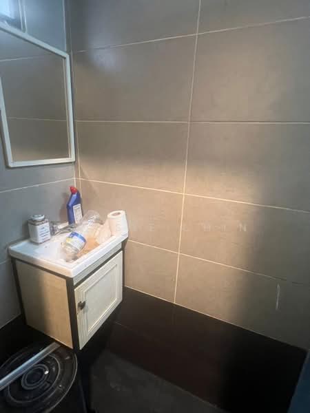1-storey Terraced House for Sale in Taman Puteri Wangsa (Ulu Tiram) - Cassie Chin - Bathroom - PropertyGuru.com.my