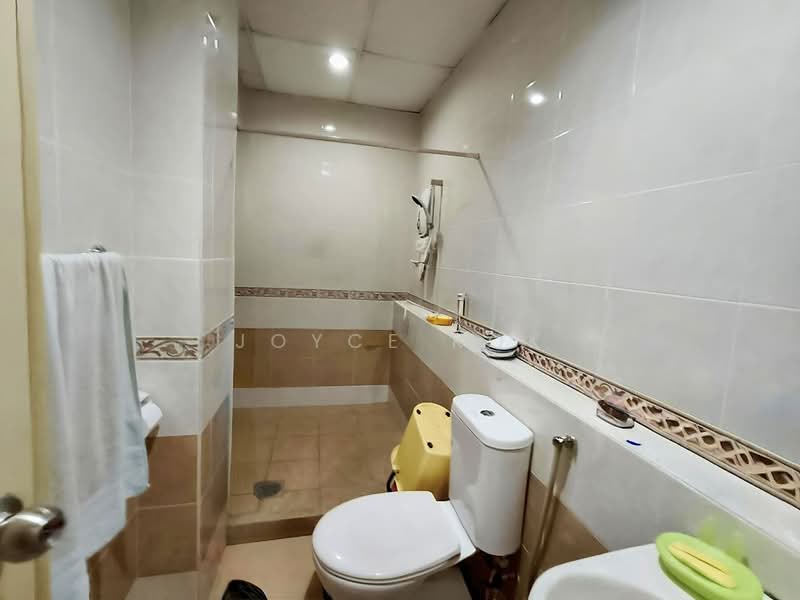 1.5-storey Terraced House for Sale in Usj 3 (Subang Jaya) - Joyce Kok - Bathroom - PropertyGuru.com.my