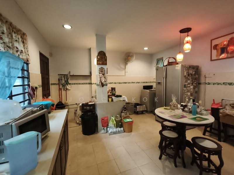 1.5-storey Terraced House for Sale in Usj 3 (Subang Jaya) - Joyce Kok - Kitchen - PropertyGuru.com.my