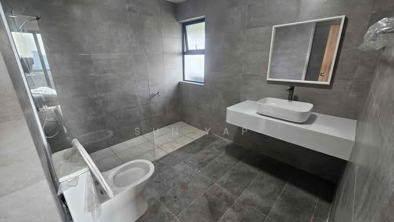 Kondominium untuk Disewa di Indah Samudra Condominium - Sun Yap - Bathroom - PropertyGuru.com.my