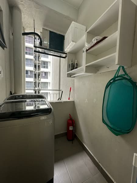 Kondominium untuk Dijual di Lido Four Seasons Residence - Stev Yap - Balcony - PropertyGuru.com.my