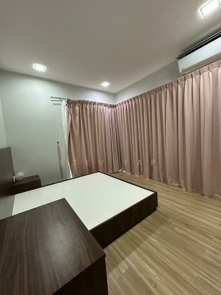 Kondominium untuk Dijual di Lido Four Seasons Residence - Stev Yap - Bedroom - PropertyGuru.com.my