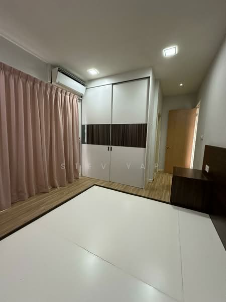 Kondominium untuk Dijual di Lido Four Seasons Residence - Stev Yap - Bedroom - PropertyGuru.com.my