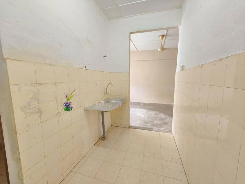 Flat for Sale at Taman Bukit Angsana - Charmaine Tan - Kitchen - PropertyGuru.com.my