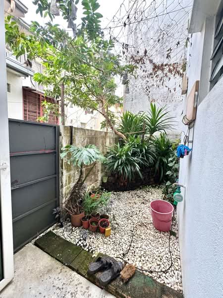 2-storey Terraced House for Sale in Seksyen U10 (Shah Alam) - Shahrul Nizam - Garden - PropertyGuru.com.my