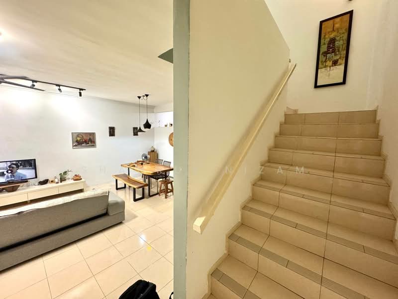 2-storey Terraced House for Sale in Seksyen U10 (Shah Alam) - Shahrul Nizam - Living Room - PropertyGuru.com.my