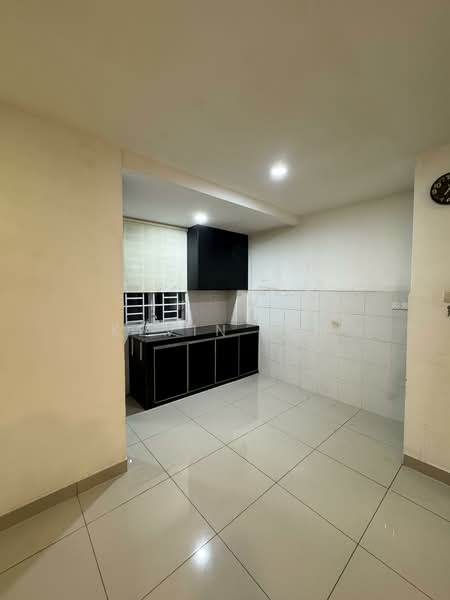 Servis Apartment untuk Disewa di D'Ambience Residences (Pangsapuri Ikatan Flora) - Kevin Lim - Kitchen - PropertyGuru.com.my