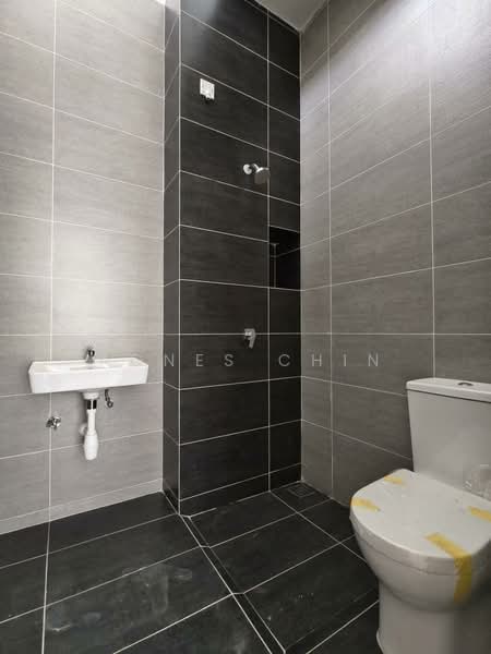 2-storey Terraced House for Sale in Kampung Dato Onn (Johor Bahru) - Agnes Chin - Bathroom - PropertyGuru.com.my
