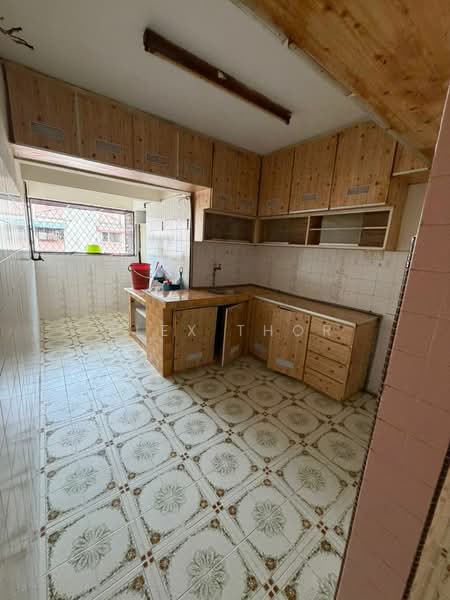 Rumah Flat untuk Dijual di Mahsuri Flat - Alex Thor - Kitchen - PropertyGuru.com.my