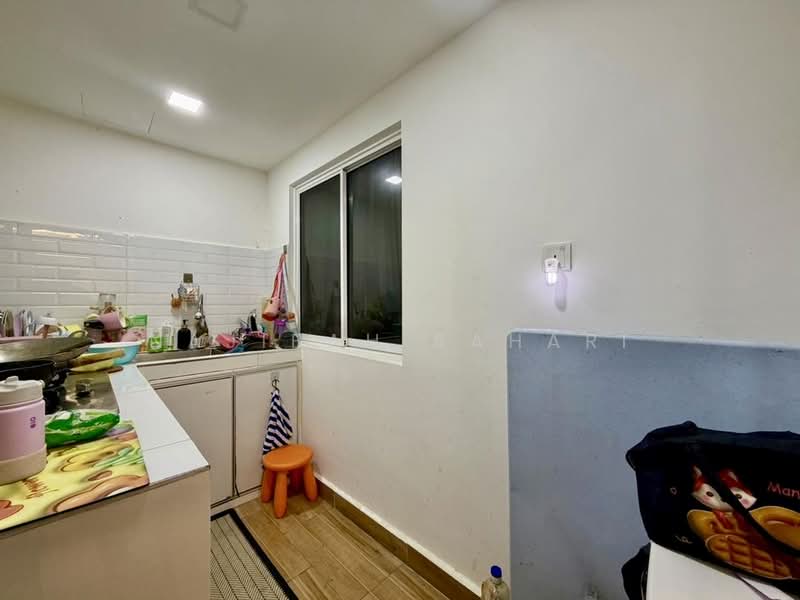 Pangsapuri untuk Dijual di D'Kristal Apartment (Pangsapuri D'Kristal) - Najibah Sahari - Kitchen - PropertyGuru.com.my
