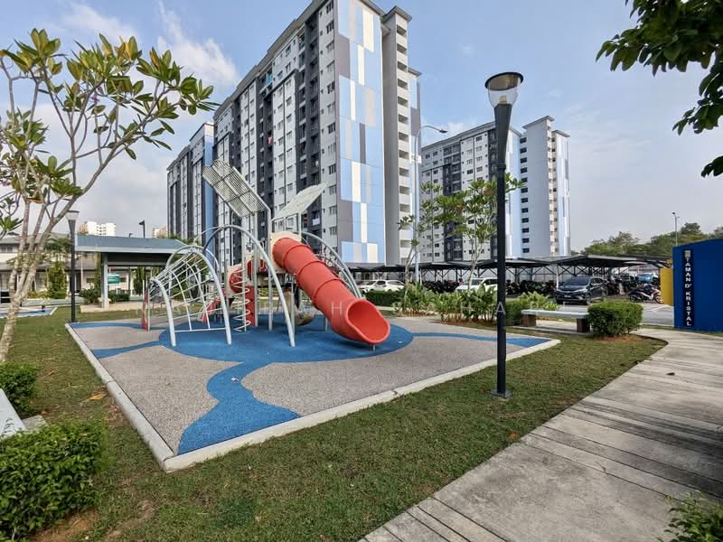 Pangsapuri untuk Dijual di D'Kristal Apartment (Pangsapuri D'Kristal) - Najibah Sahari - Exterior - PropertyGuru.com.my