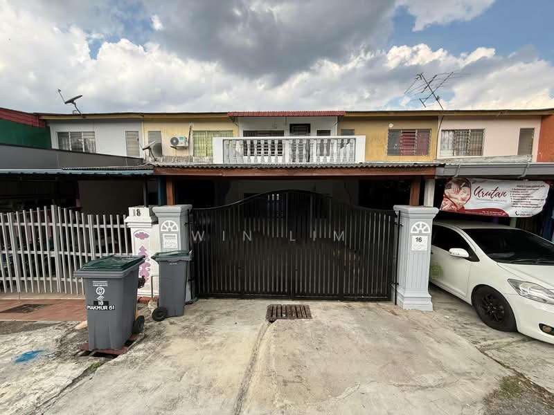 Rumah Teres untuk Dijual di Taman Damai Jaya (Skudai) - Win Lim - Exterior - PropertyGuru.com.my