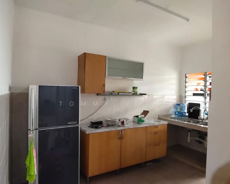 Apartment for Rent at Astaka Heights Apartments - Tommy Wong - Kitchen - PropertyGuru.com.my