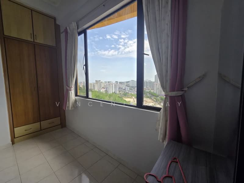 Pangsapuri untuk Dijual di Parkview Towers - Vincent Koay - Bedroom - PropertyGuru.com.my