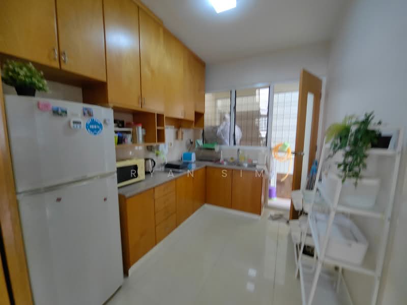 Condominium for Rent at Gurney Park Condominium - Ryan Sim - Kitchen - PropertyGuru.com.my